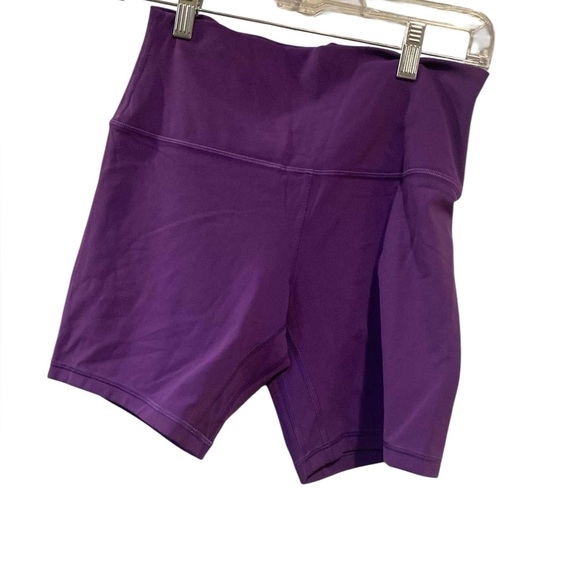NWT Lululemon align high rise short COLLEGE PURPLE Size: 8 - Picture 1 of 5